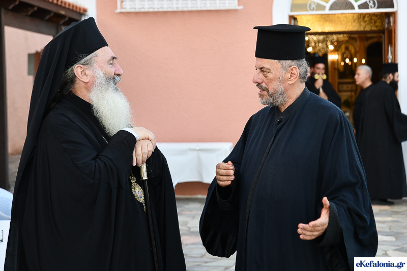 Εκκλησία στολίδι η ενορία των Περατάτων μετά την ανακαίνιση -Τοποθετήθηκε αναμνηστική πλάκα στο προαύλιο του ναού [εικόνες]