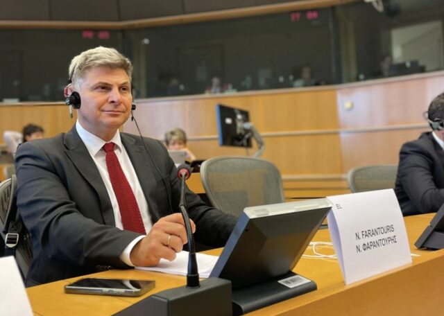 Η ερώτηση του Φαραντούρη έφερε την πρώτη Ελληνική επιτυχία στο νέο Ευρωπαϊκό Κοινοβούλιο