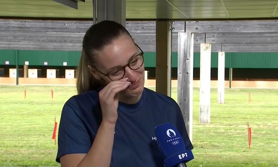 Λύγισε στην κάμερα η Κορακάκη -«Μια χρονιά που είχαμε ένα κάρο προβλήματα» [βίντεο]