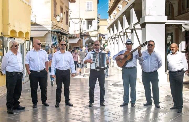 Μουσική βραδιά με καντάδες την Τρίτή στα Διλινάτα