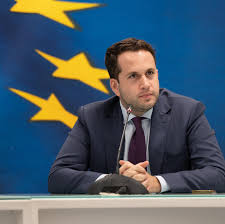 Οικονομικό Επιμελητήριο: Στείλτε σε μόνιμες διακοπές τον κ