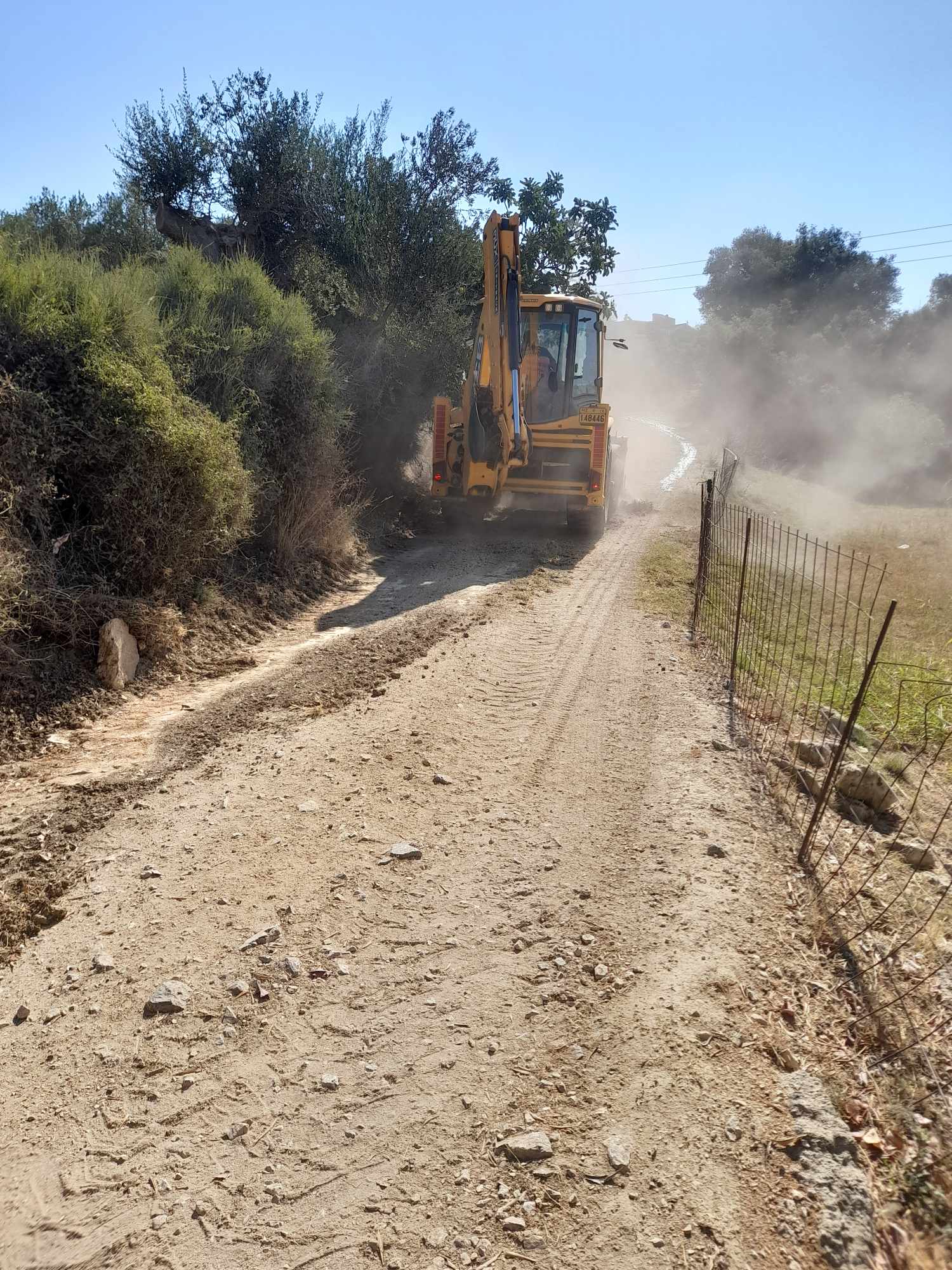 Πολιτιστικός Σύλλογος Χελμάτων “Ο Μύλος”: Aμεση ανταπόκρισή στο αίτημά συντήρησης του δρόμου προς τον Κούμαρο [εικόνες]