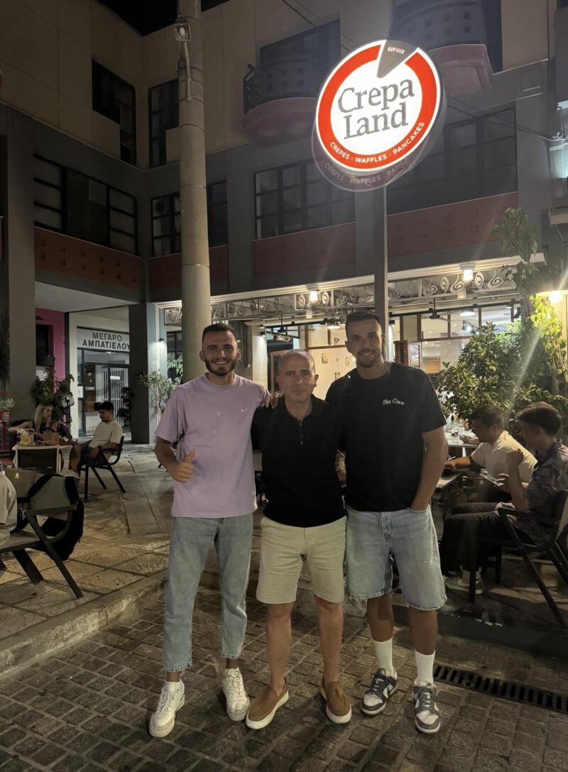 Οι πρωταθλητές Ελλάδος του «beach Volley»Κόλα-Σιδέρης στην Crepaland στο Αργοστόλι