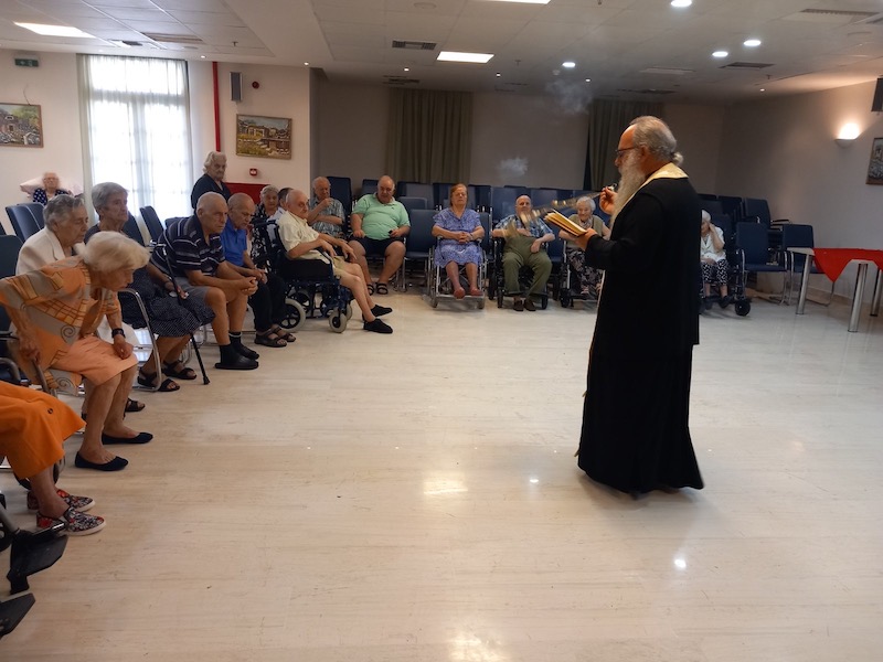 Παραμονή της Παναγίας στο Δημοτικό γηροκομείο Αργοστολίου [εικόνες]
