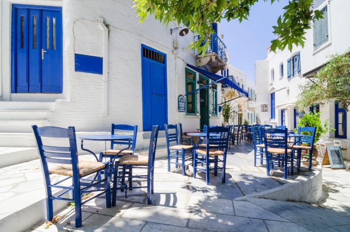 Ποια νησιά προτίμησαν φέτος τον Δεκαπενταύγουστο Έλληνες και ξένοι τουρίστες