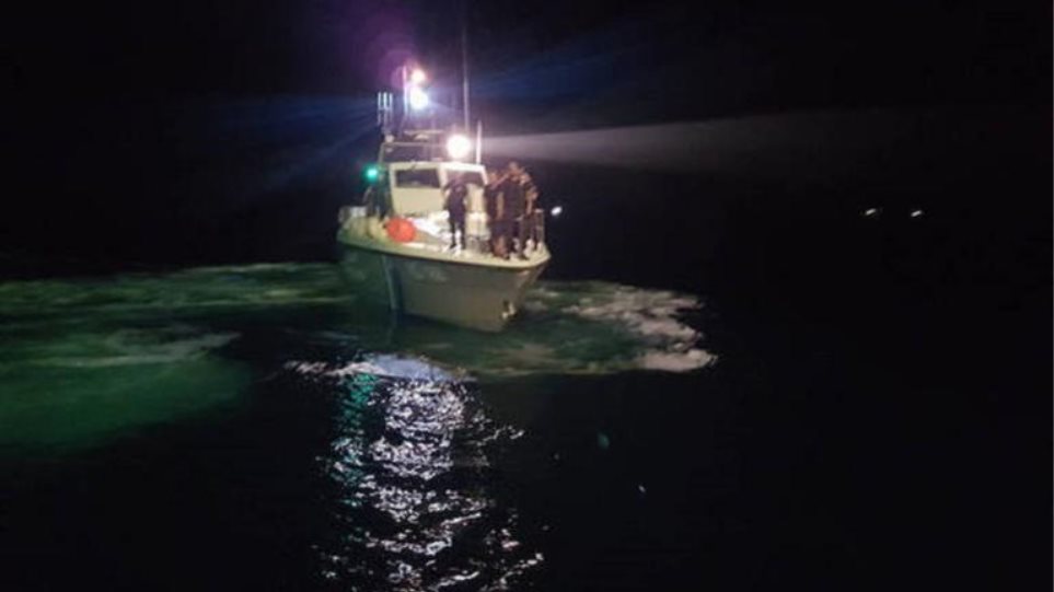 Το Λιμενικό για το περιστατικό πυρκαγιάς σε σκάφος στο λιμάνι του Αργοστολίου