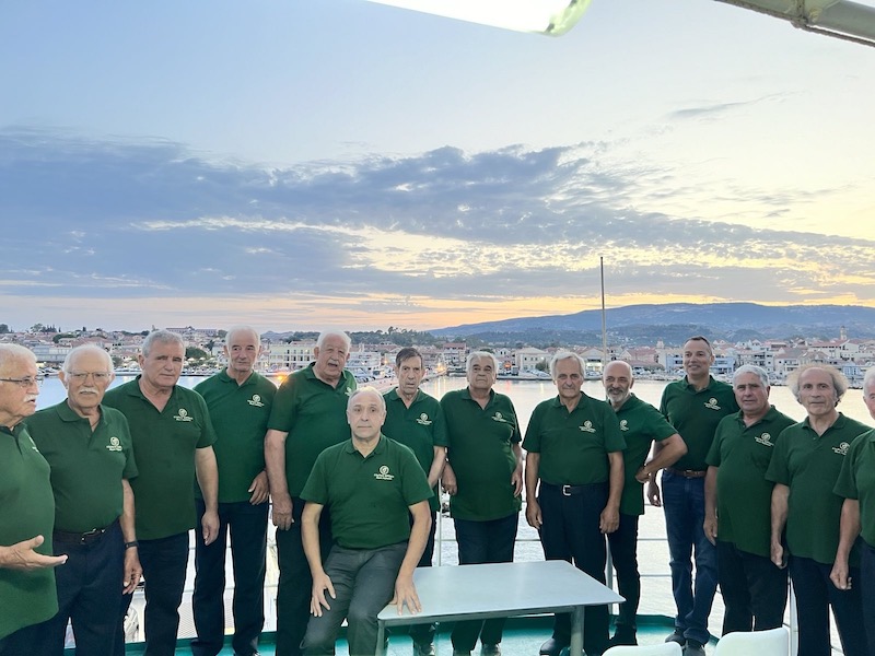 Ληξούρι παντού! Συμπατριώτης μας από τη Ρόδο έκανε μεγάλη χορηγία στην ανδρική χορωδία Ληξουρίου