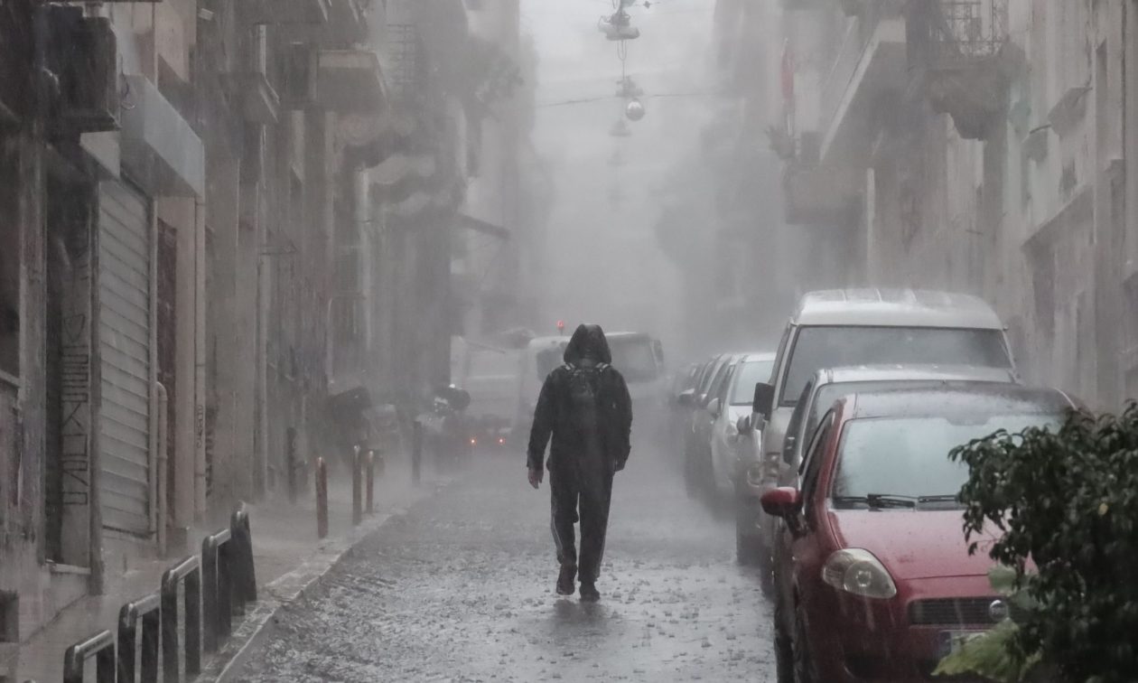 Μελανή πρόβλεψη από τα Μερομήνια: Σφυροκόπημα της κακοκαιρίας για επτά ημέρες  Τι μας περιμένει