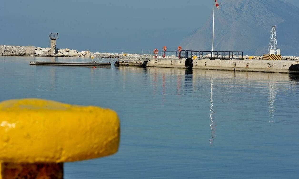Οικογενειακή τραγωδία στη Πάτρα: Η γυναίκα που βρέθηκε να επιπλέει είχε χάσει και τα δυο της παιδιά