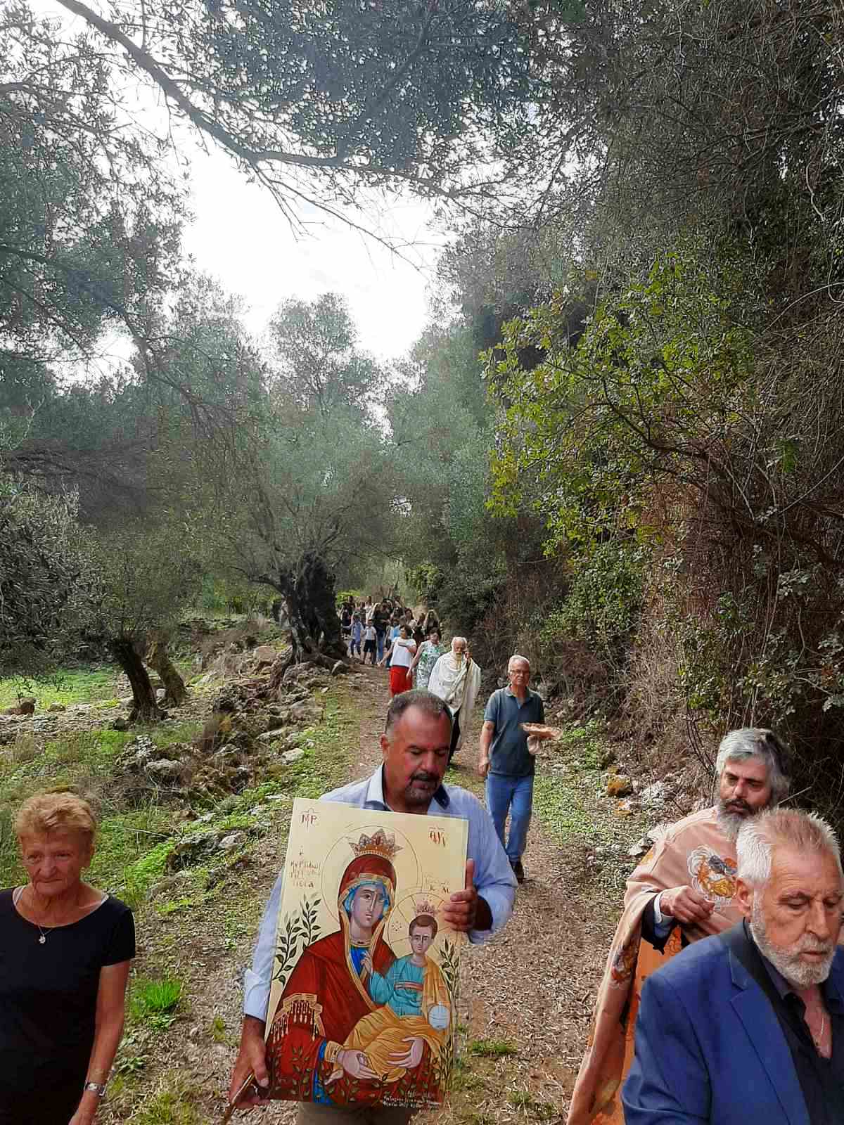 Εδώ Μαντουκάτα Παλικής.Εορταστικός απόηχος για την Παναγία, την Μυρτιδιώτισσα