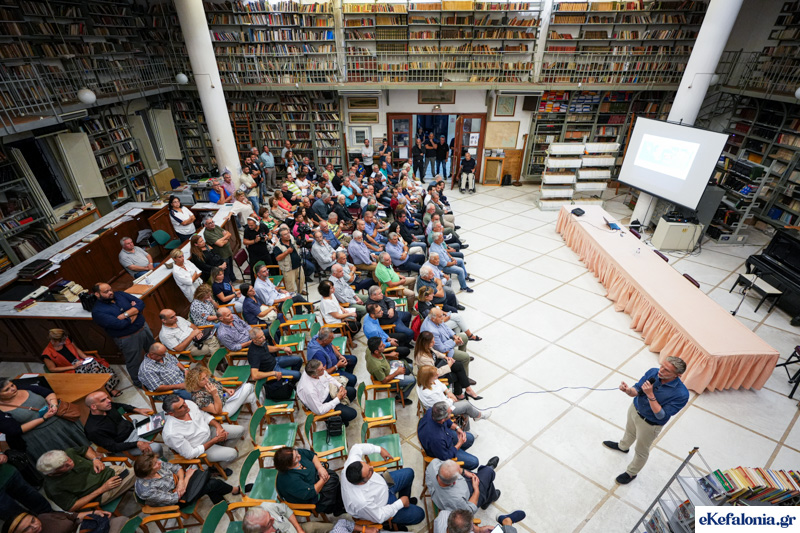 Ήταν όλο το ΠΑΣΟΚ εκεί: Στο Αργοστόλι έκλεισε την προεκλογική του εκστρατεία ο Παύλος Γερουλάνος  Αισιόδοξα τα μηνύματα για το αποτέλεσμα της κάλπης [εικόνες]