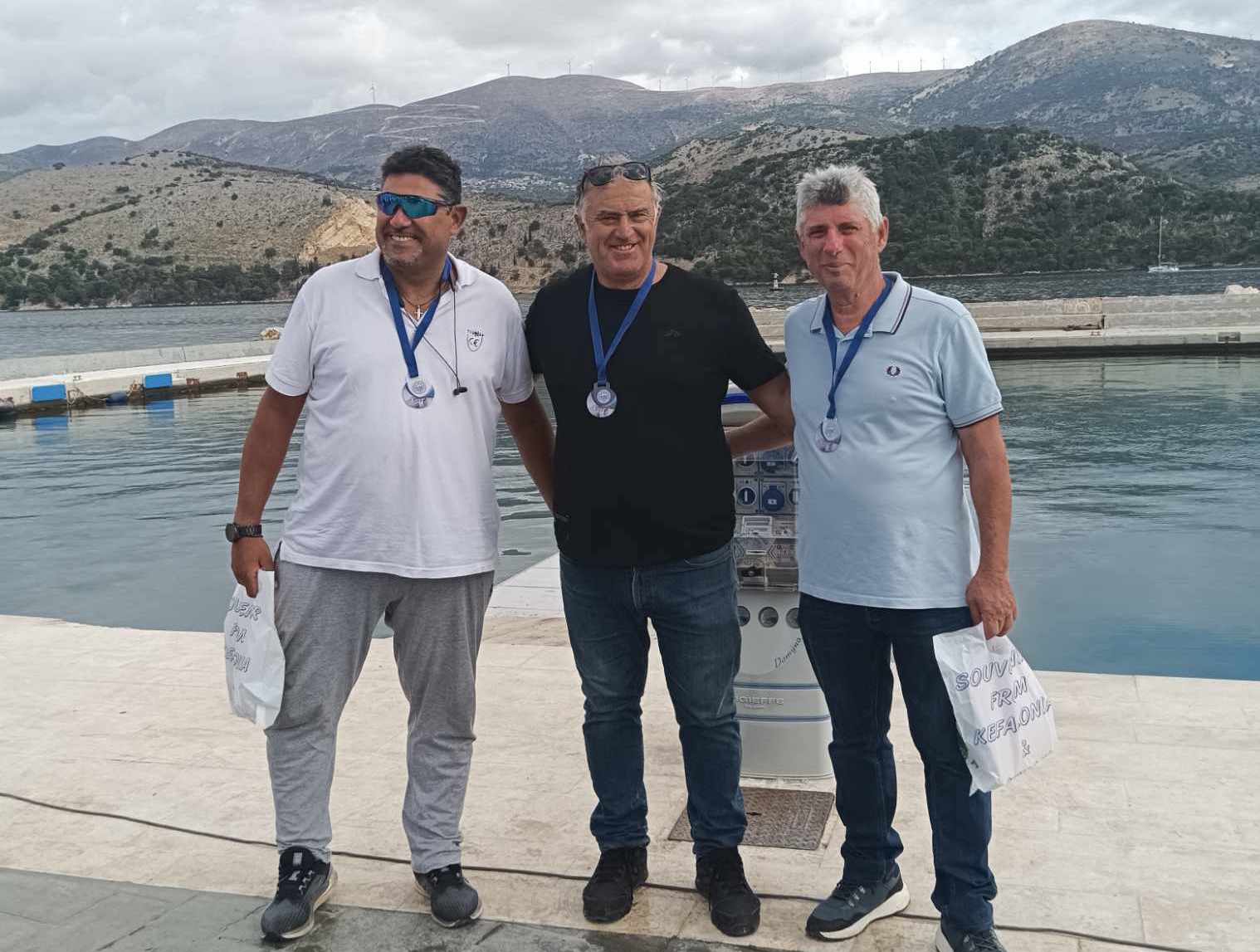 Ναυτικός Όμιλος: Διασυλλογικοί Αγώνες Κωπηλασίας στο Αργοστόλι [εικόνες]