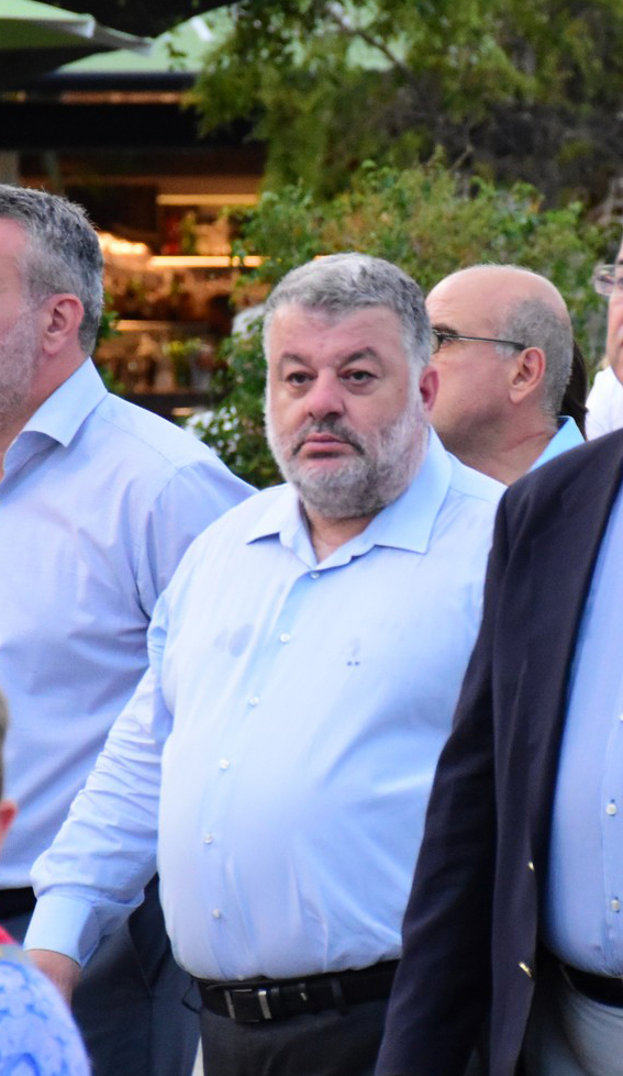 Στη ζωή δεν είναι μόνο το χρήμα, υπάρχει και η αξιοπρέπεια