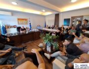 Συζήτηση και ενημέρωση σε βάθος με τους καταστηματάρχες της «Α