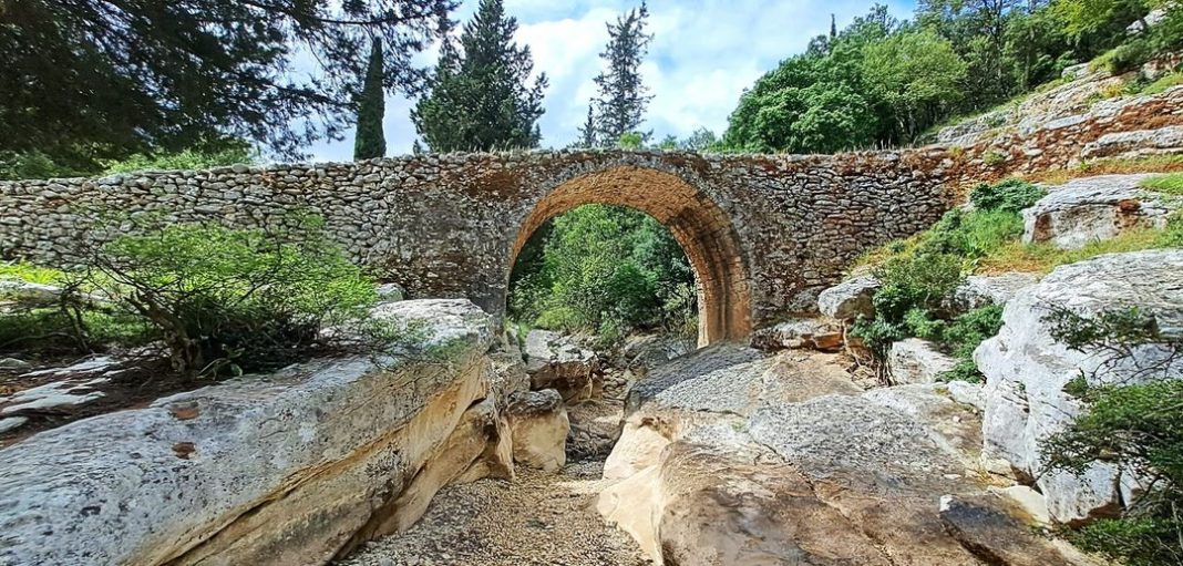 5ο Δημοτικό Σχολείο: Πεζοπορία στο μονοπάτι των 7 νερόμυλων