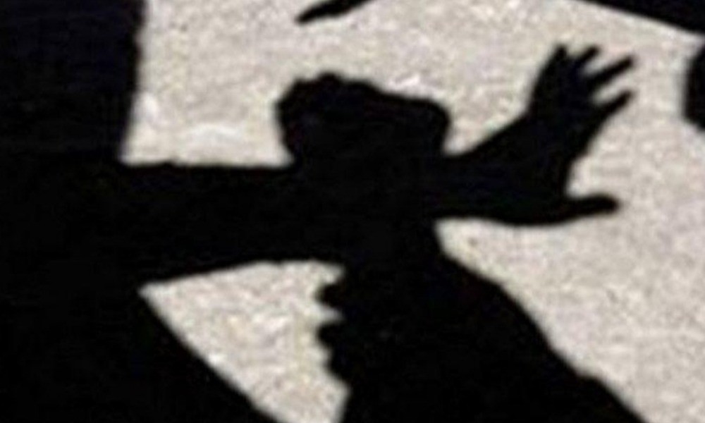 Αργοστόλι: Νέο επεισόδιο και …γαλλικά με Βαλλιανάτο έξω από το δημαρχείο