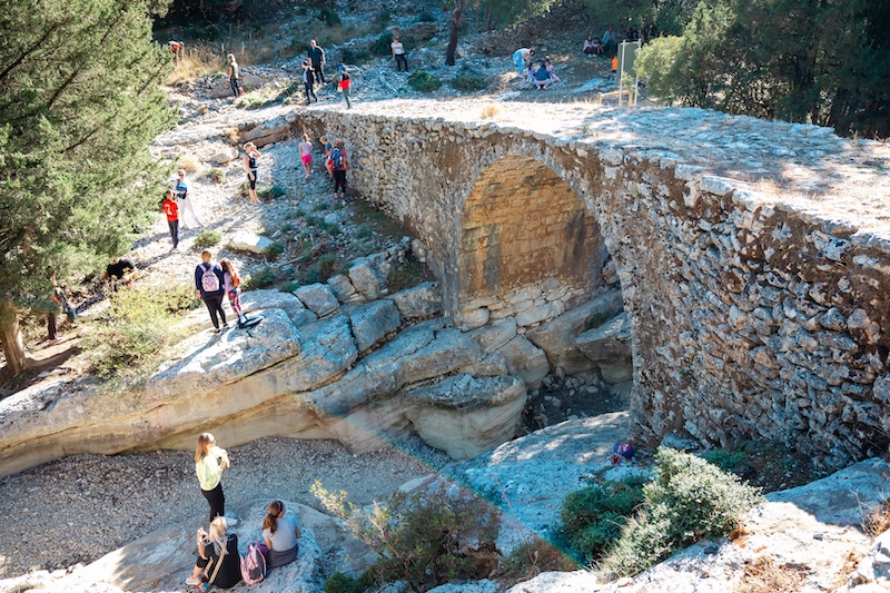 Με ενθουσιασμό και συλλογικό πνεύμα η πεζοπορία του 5ου δημοτικού σχολείου στη Σάμη [εικόνες]