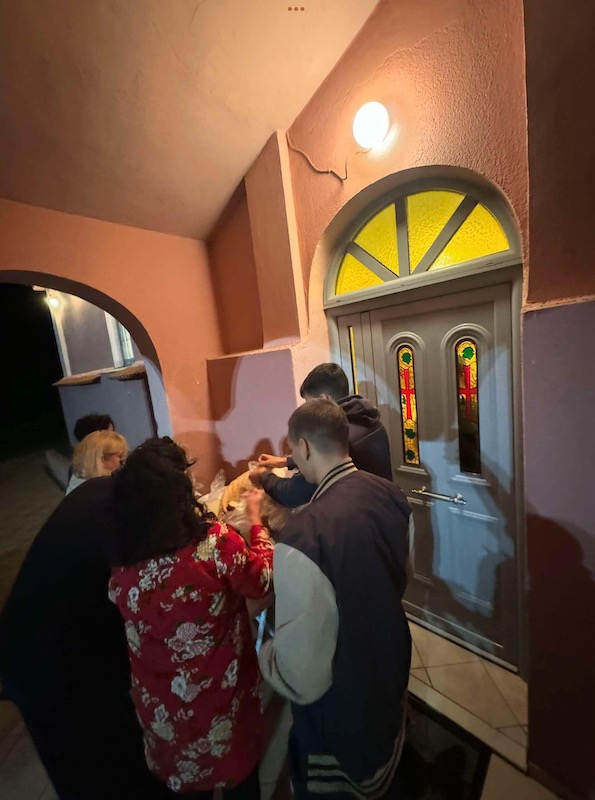 Με κατάνυξη ο εορτασμός των Εισοδίων της Παναγίας στην Αγία Ειρήνη [εικόνες]