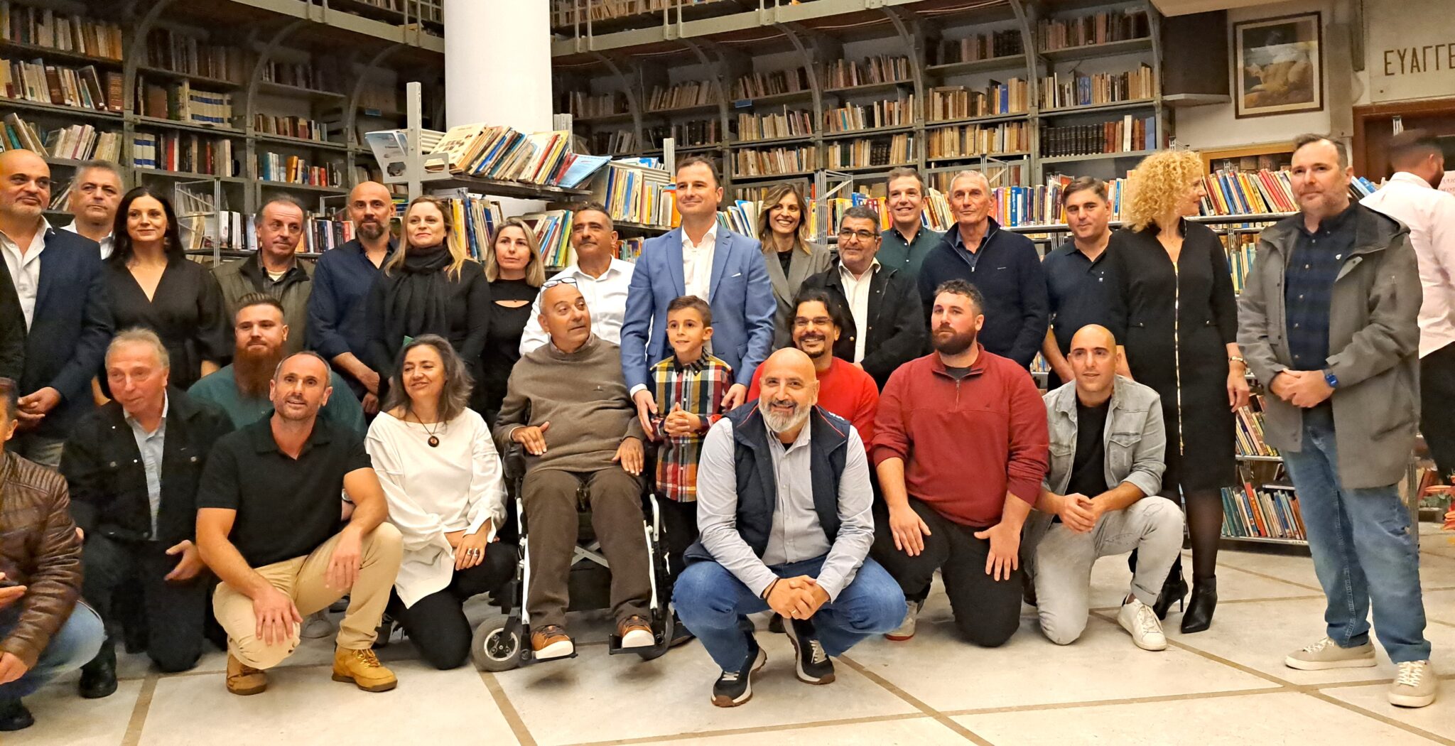 Μία ευχάριστη έκπληξη στο ψηφοδέλτιο του Αναστάσιου Καλογηράτου για το Επιμελητήριο Κεφαλληνίας και Ιθάκης  είναι  η συμμετοχή του Νίκου Κομποθέκρα 
