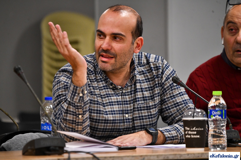 Παντελειός για Σπαθή: «Απερχόμενος ή κάλπικος Πρόεδρος»;