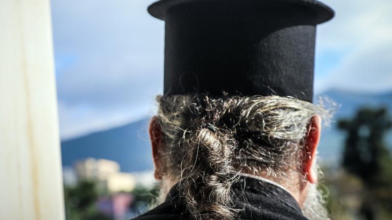 Τα ράσα δεν κάνουν τον παπά: 6Χ6
