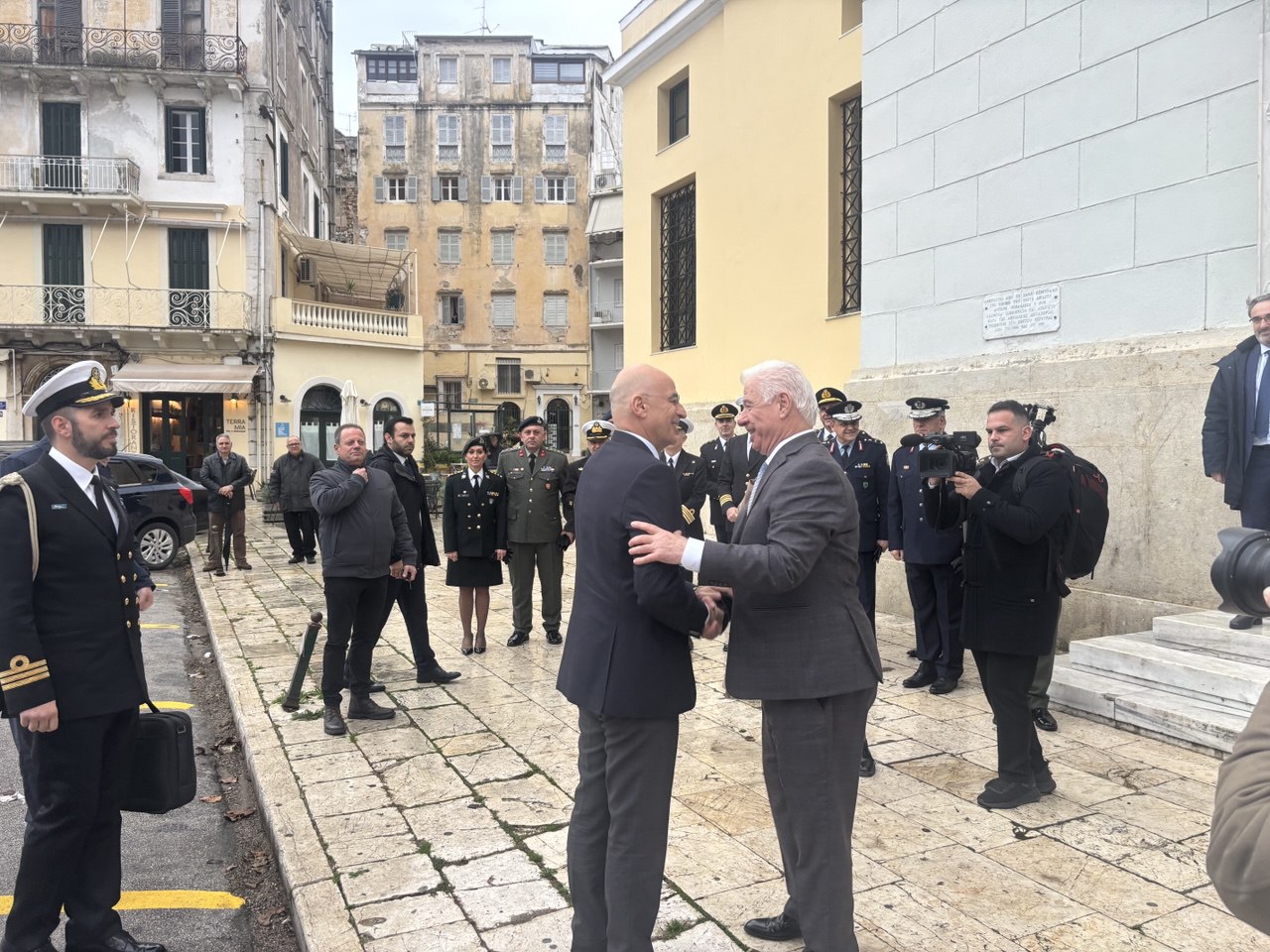 Εγκαινιάστηκε το κτήριο των Παλαιών Δικαστηρίων Κέρκυρας ως η νέα έδρα της Περιφέρειας Ιονίων Νήσων [εικόνες]