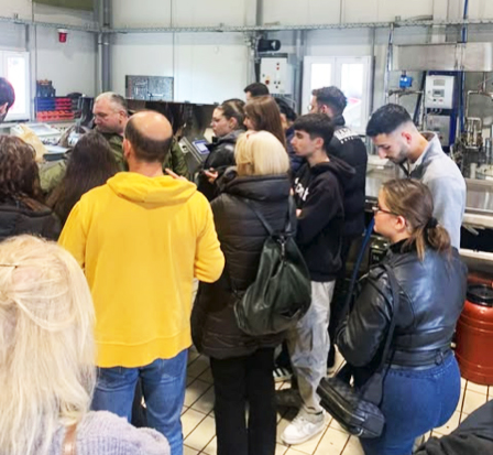Εκπαιδευτική εκδρομή στην «Ελαιουργική Κεφαλονιάς» στις Κεραμειές
