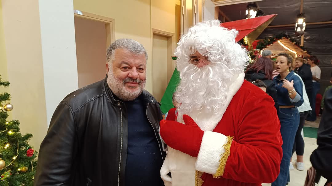 Με μεγάλη επιτυχία και κέφι άναψαν το Χριστουγεννιάτικο Δέντρο στον Πόρο Κεφαλονιάς! [εικόνες +βίντεο]