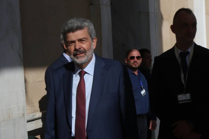 Ναπολέων Μαραβέγιας: Μια σημαντική διάκριση από την Ακαδημία Αθηνών για το νέο μας βιβλίο [εικόνες]
