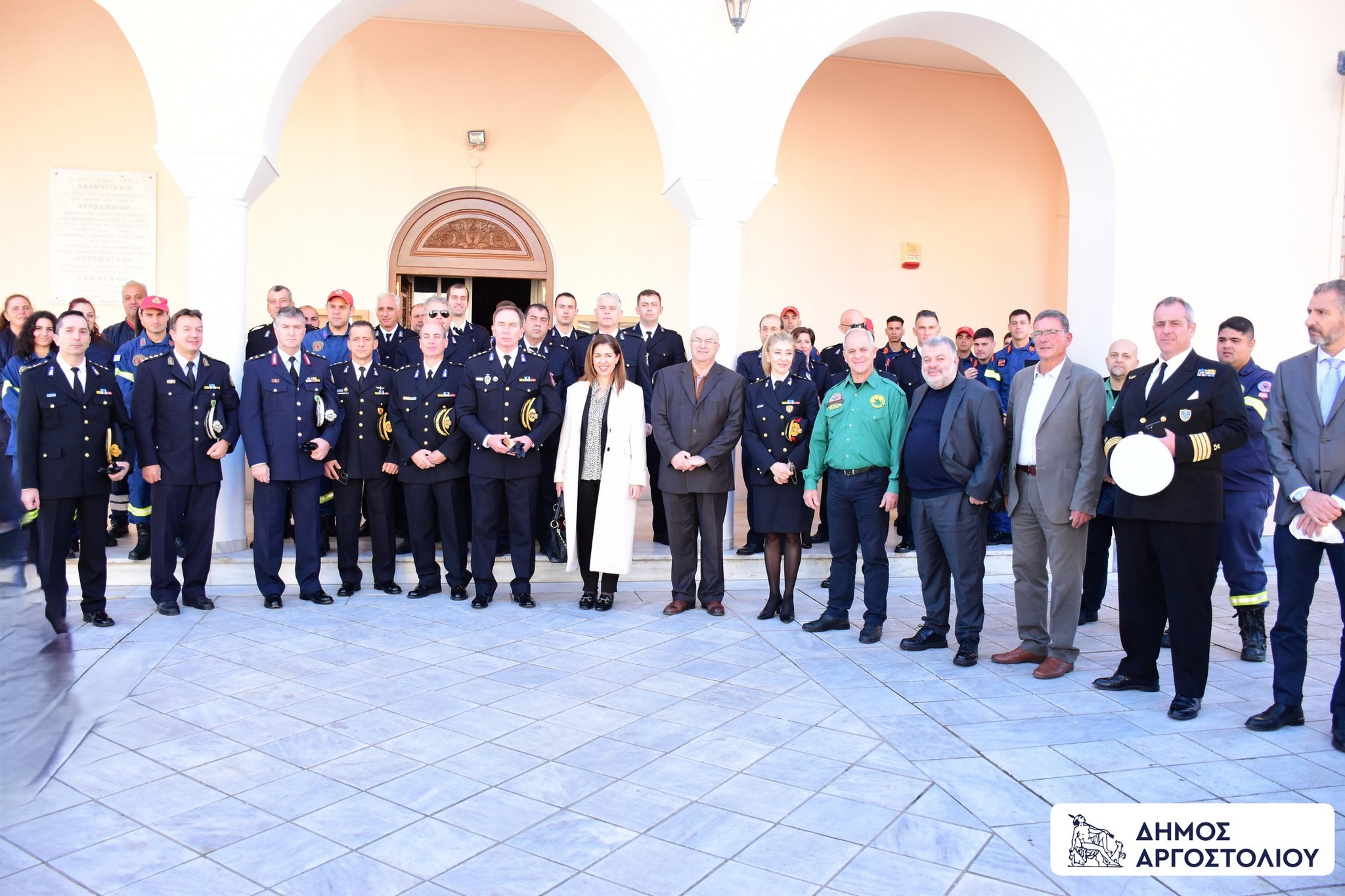 Ο Δήμος Αργοστολίου στον εορτασμό των Προστατών του Πυροσβεστικού Σώματος Αγίων Τριών Παίδων εν Καμίνω [εικόνες]