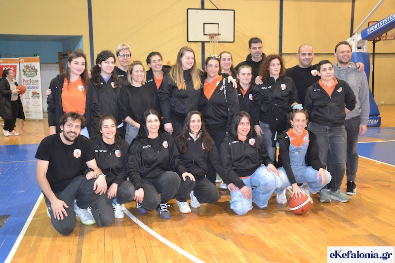 Ακαδημία Κεφαλονιάς: Αφήσαν για λίγο τις μπάλες και έκοψαν την Πίτα τους [εικόνες +βίντεο]