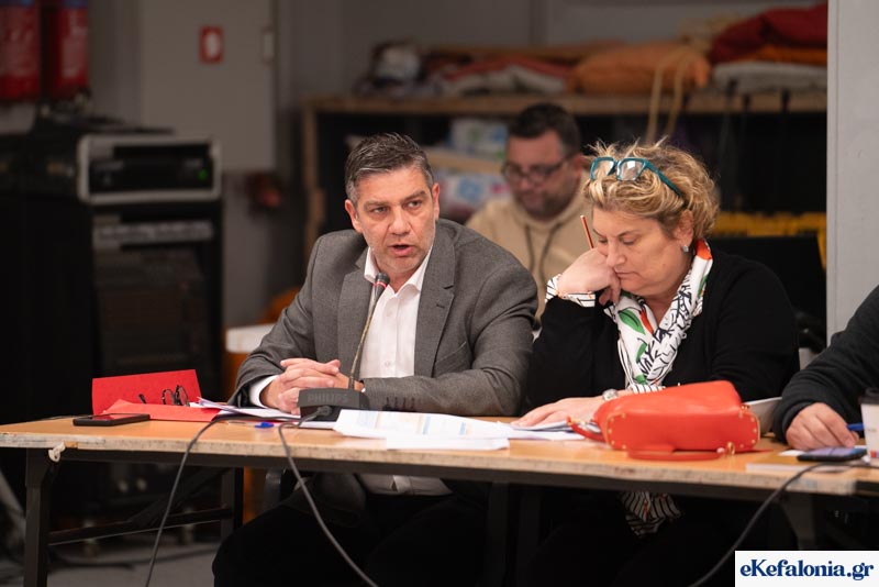 Αντιπαραθέσεις για την οικονομική πολιτική του Δήμου στο Δημοτικό Συμβούλιο Αργοστολίου -Σκληρή κριτική από την αντιπολίτευση [εικόνες]
