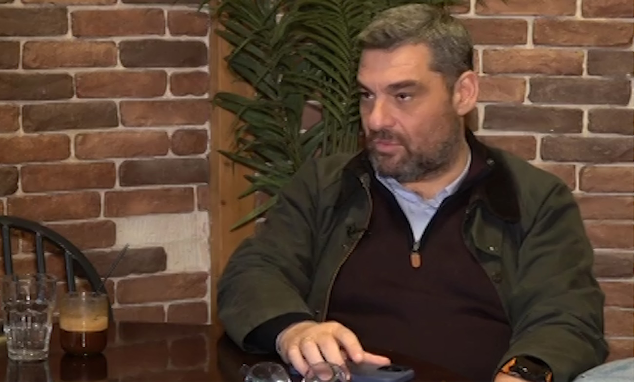 Μάνος Νιφλής: «Η Ελισάβετ σήκωσε ένα τεράστιο βάρος μόνη της, έπρεπε να ήμουν εκεί και δεν μπορούσα»