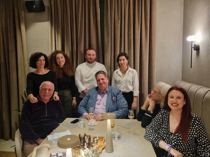 Μια βραδιά του Συνδέσμου Οινοποιών Κεφαλονιάς στο βραβευμένο εστιατόριο με ένα αστέρι Michelin, Makris Athens [εικόνες]