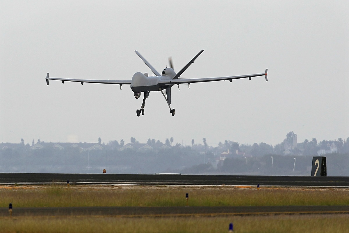 Οι ανεξήγητες εμφανίσεις Drones στην ενημέρωση του Λ. Οίκου: «Ο πρόεδρος αποκαλύπτει ότι τα σκάφη διεξήγαγαν έρευνα»