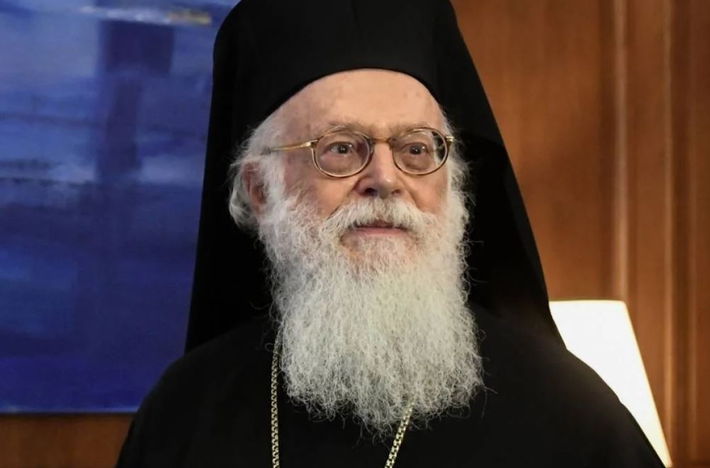 Σε κρίσιμη κατάσταση νοσηλεύεται ο Αρχιεπίσκοπος Αλβανίας Αναστάσιος