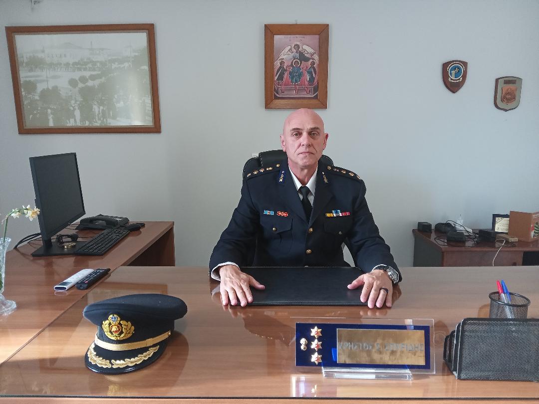 Τα καθήκοντα Διοικητή της Διοίκησης Πυροσβεστικών Υπηρεσιών Νομού Κεφαλληνίας, ανέλαβε ο Πύραρχος Γ.Κ. Σπυρίδης Χρήστος του Σταύρου.