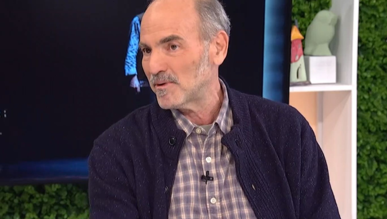 Ακύλλας Καραζήσης: «Ο άνδρας παλαιάς κοπής θέλει μόνο να ικανοποιήσει μια βλακώδη αρσενική ματαιοδοξία»