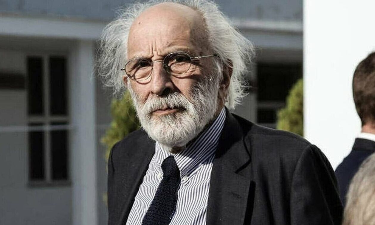 Αλέξανδρος Λυκουρέζος: Διακομίστηκε στον Ερυθρό Σταυρό με συμπτώματα αγγειακού εγκεφαλικού