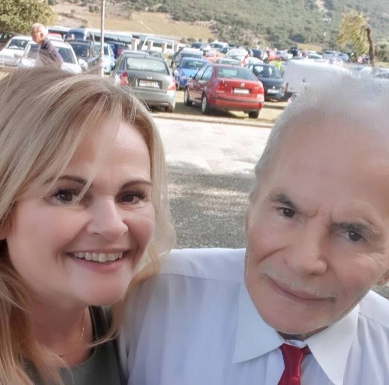 Έφυγε από τη ζωή ο Γεράσιμος Σιμάτος – Ραγίζει καρδιές το μήνυμα της κόρης του