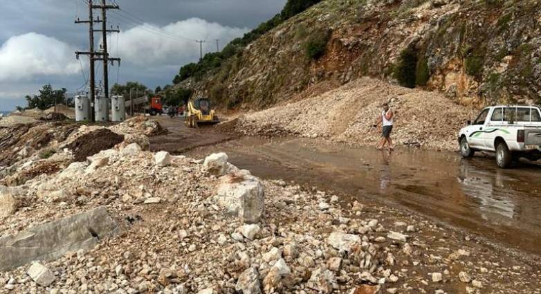 Έρμαιο του καιρού ο οδικός άξονας Διβαράτα Φισκάρδο