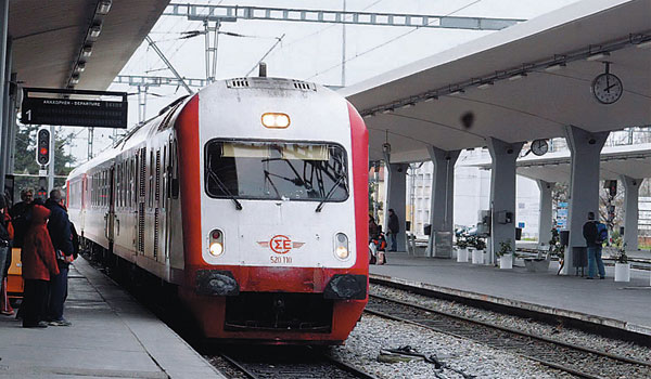 Hellenic Train: Δρομολόγια του Προαστιακού Αθήνας θα υποκατασταθούν σήμερα με λεωφορεία, λόγω της αυριανής απεργίας