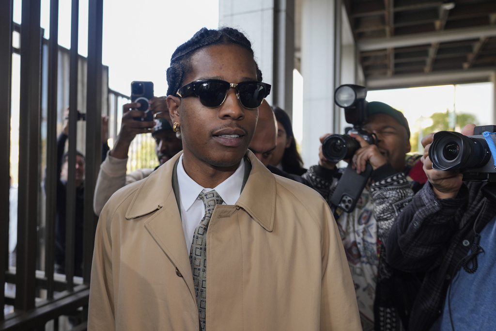 ΗΠΑ: Αθώος ο τραγουδιστής A$AP Rocky – «Σας ευχαριστώ όλους που μου σώσατε τη ζωή», δήλωσε ο σύντροφος της Ριάνα