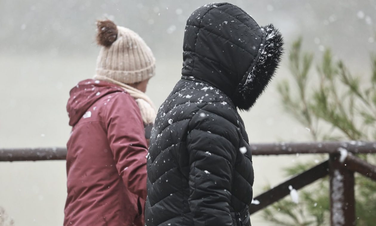Καιρός: Νέα ψυχρή εισβολή θα «σαρώσει» τη χώρα  Κατακόρυφη πτώση της θερμοκρασίας