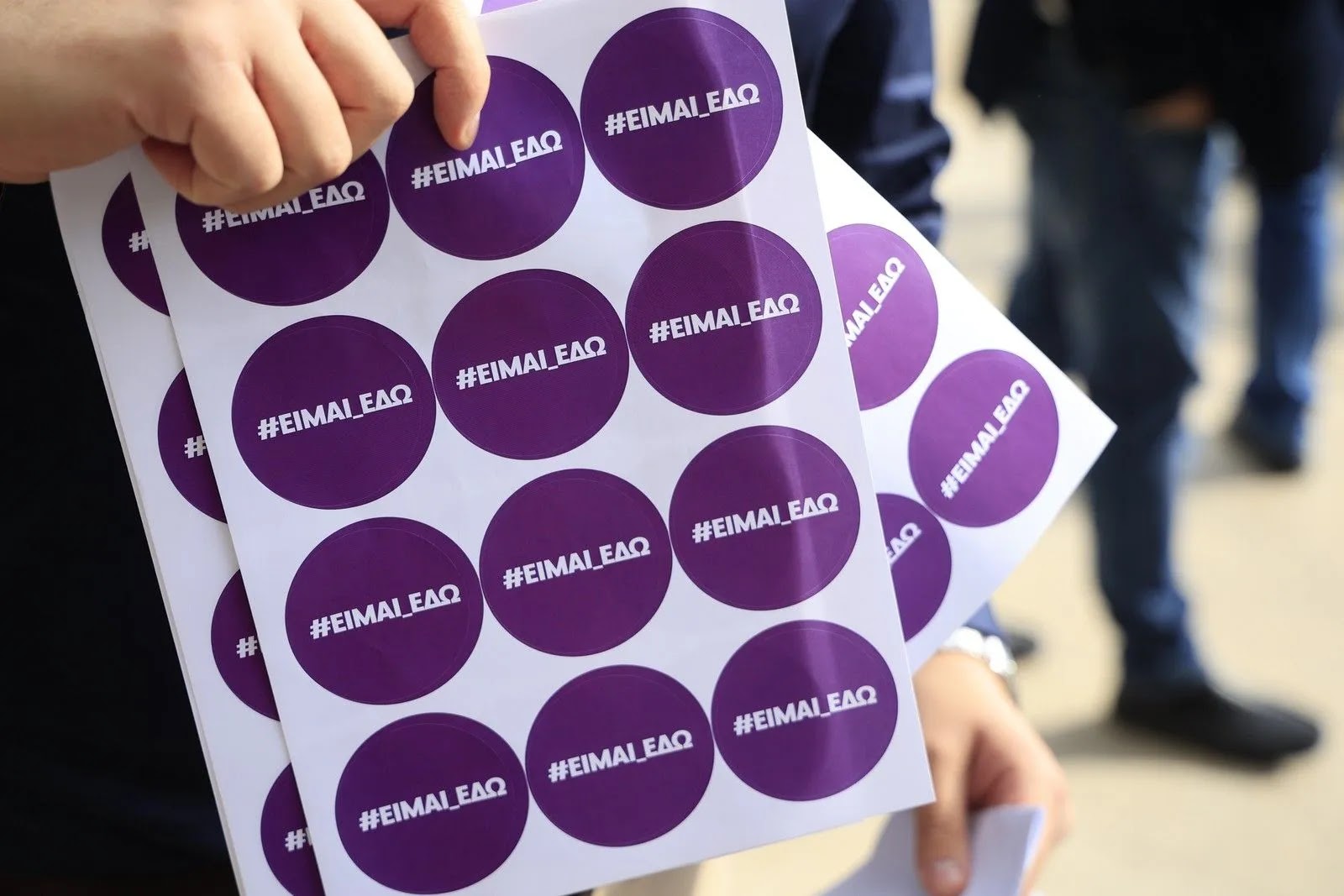 Κίνημα Δημοκρατίας Κεφαλονιάς: Αγαπητά μέλη του ΚΚΕ κάνετε σαν την γάτα που της πατάνε την ουρά !!!