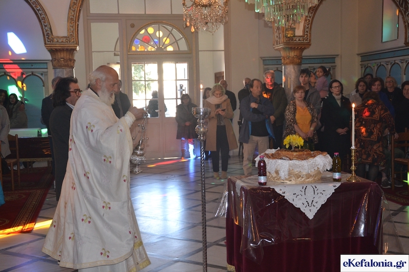 Με ευλάβεια και χαρά η κοπή της Βασιλόπιτας στις κοινότητες Μεταξάτων, Κουρκουμελάτων και Καλλιγάτων [εικόνες +βίντεο]