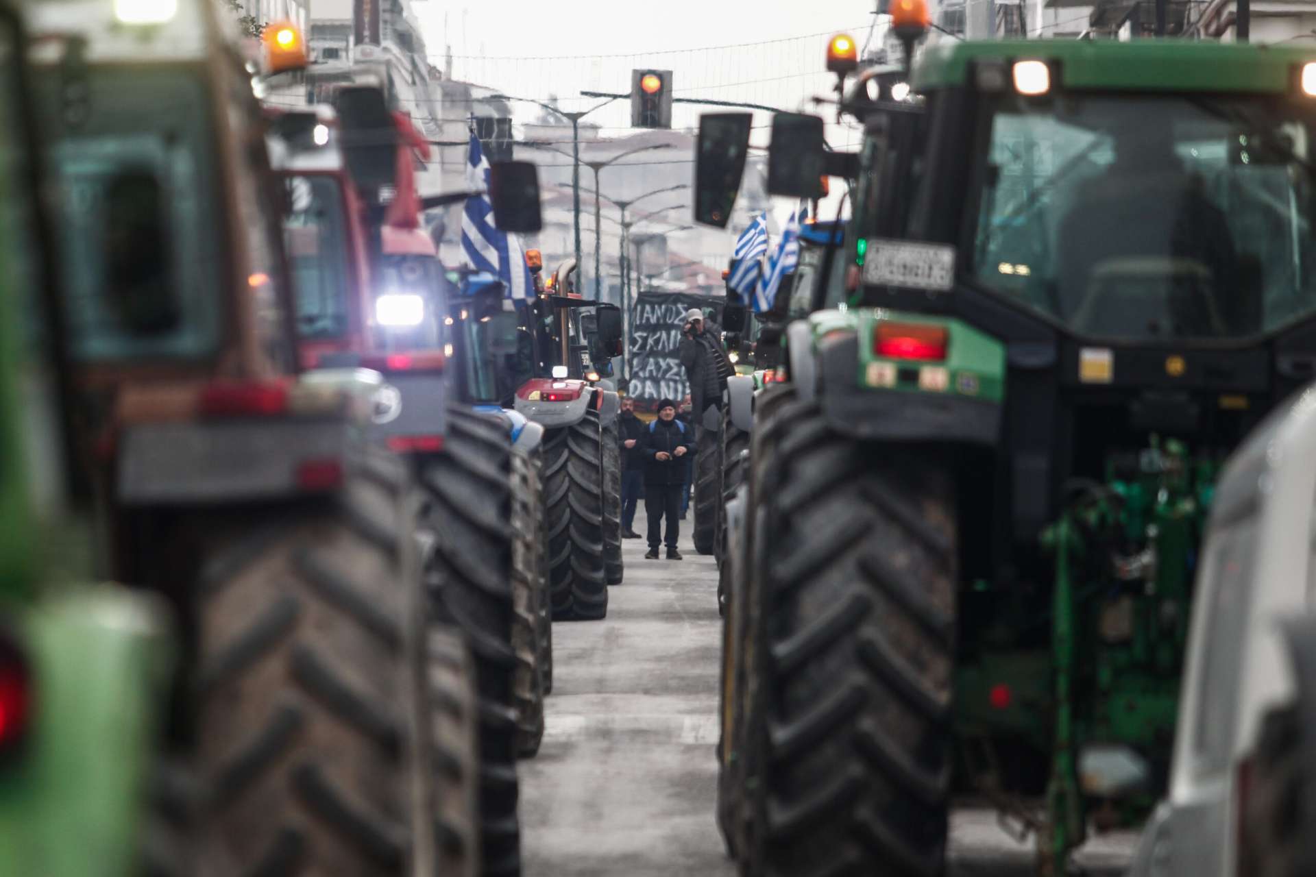 Πανελλαδική Επιτροπή Μπλόκων: Σε ρόλο υπονομευτή των αγροτικών αγώνων οι «πρόθυμοι» αγρότες