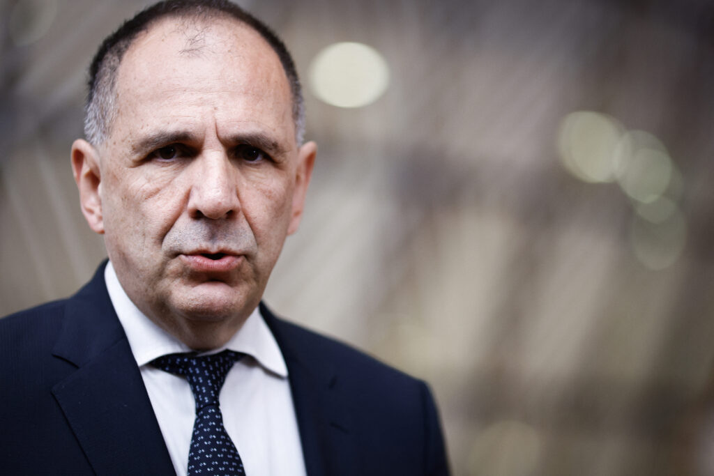 Συνάντηση Γεραπετρίτη με τον Αλ Σάρα στη Δαμασκό – «Η παρουσία της Ελλάδας δείχνει ότι συμβάλλει στις προσπάθειες που γίνονται στη Συρία»