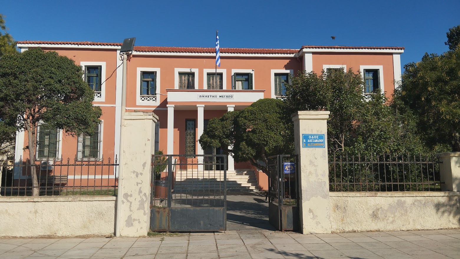 Αλεξανδρούπολη: Ενώπιον του Τριμελούς Πλημμελειοδικείου οι παιδαγωγοί  που κατηγορούνται για κλείδωμα νηπίων σε αποθήκη