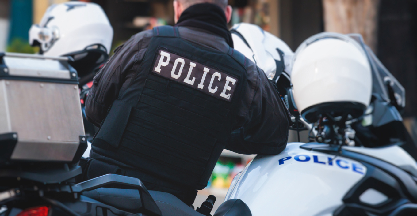 Δεύτερη μέρα παρεμβάσεων από βουλευτές για αυξήσεις στους ενστόλους – Συνεχίζεται η «φουρτούνα» στην κυβέρνηση